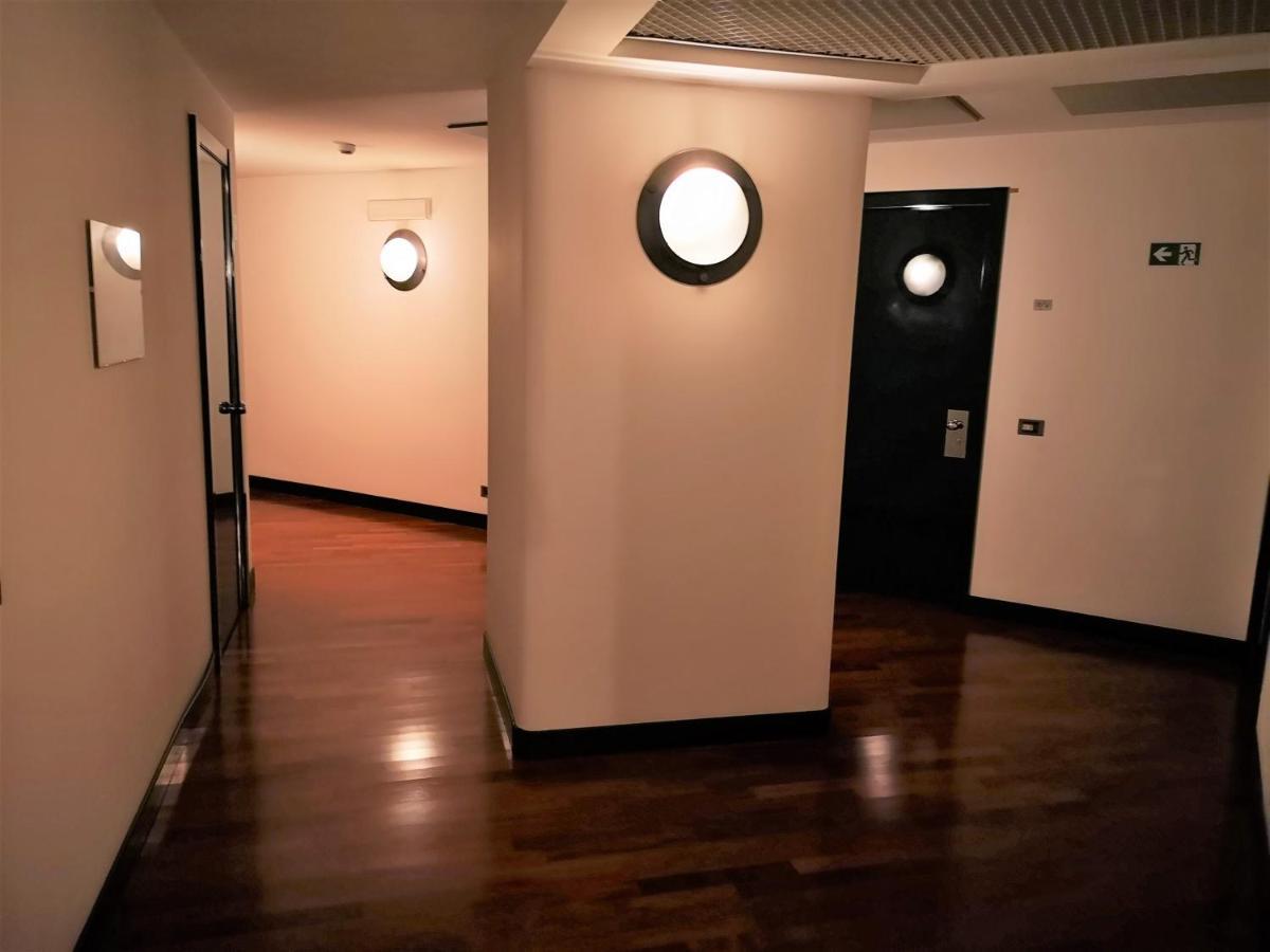 Suite Lambruschini Central With Top City View - Free Covered Parking Genua Exterior foto