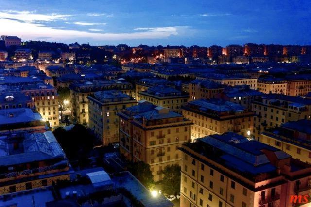 Suite Lambruschini Central With Top City View - Free Covered Parking Genua Exterior foto