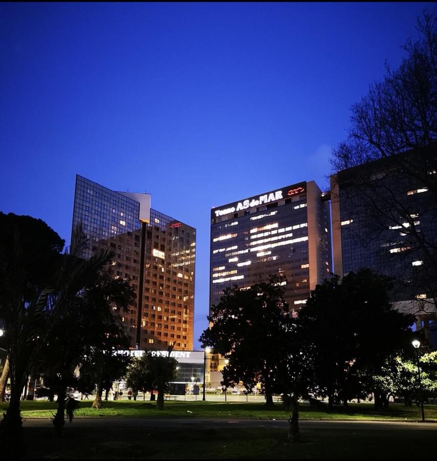 Suite Lambruschini Central With Top City View - Free Covered Parking Genua Exterior foto
